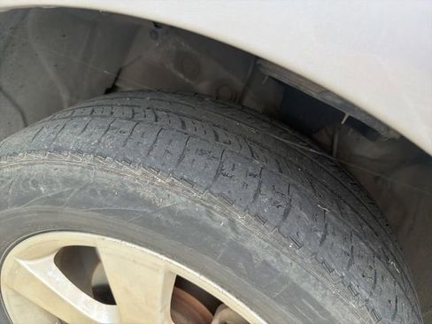 Used 2008 Hyundai Santa Fe 2WD image 10