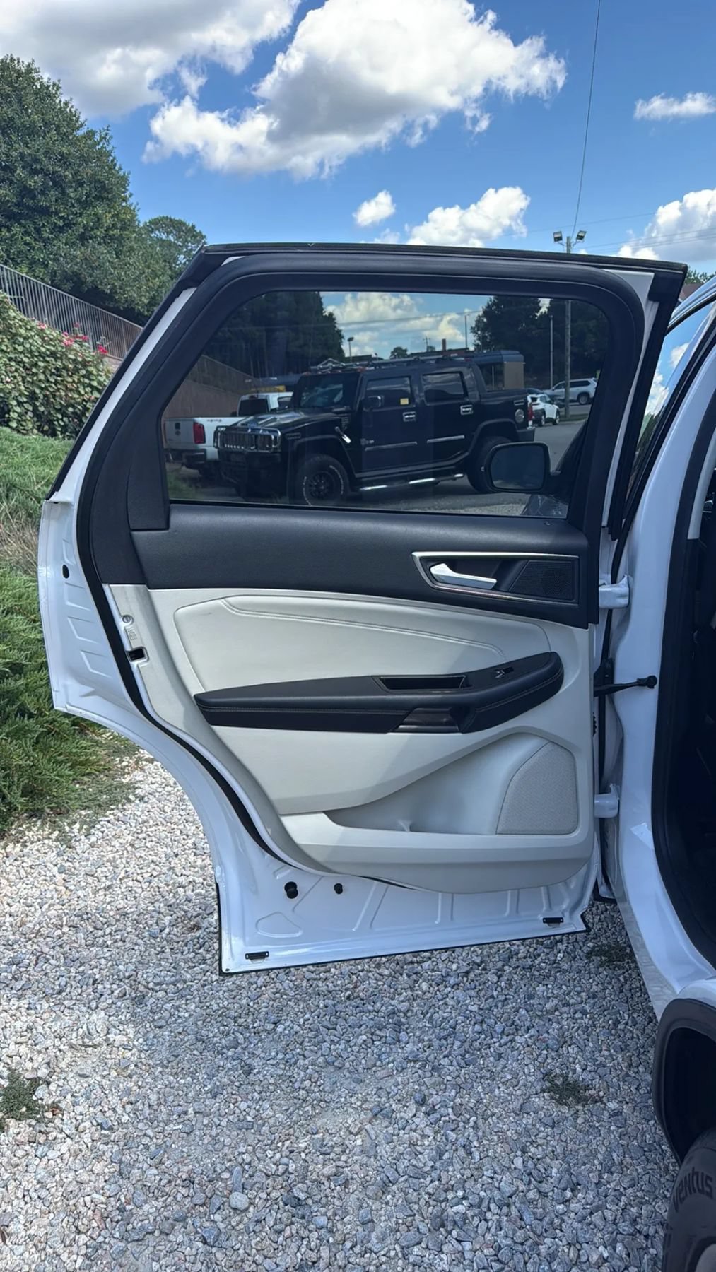 Used 2019 Ford Edge Titanium w/ Cold Weather Package AWD/4WD image 39