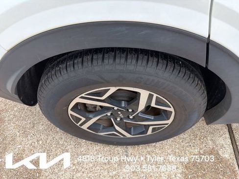 Certified 2023 Kia Sportage LX FWD image 10