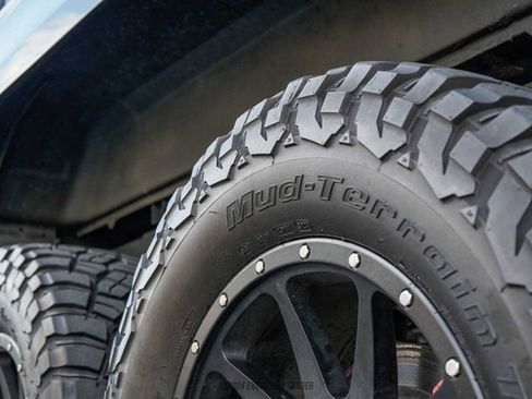 Used 2019 Chevrolet Silverado 1500 High Country w/ Technology Package image 97