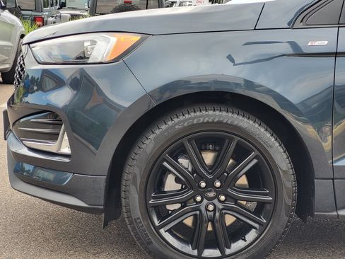 Used 2024 Ford Edge ST-Line w/ Class II Trailer Tow Package AWD/4WD image 10