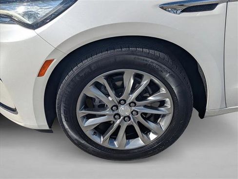Used 2022 Buick Enclave Avenir w/ Avenir Technology Package image 24