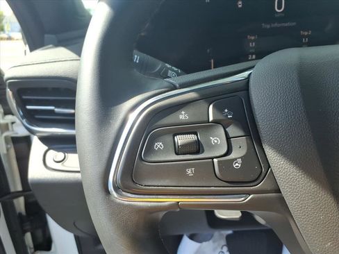 Used 2025 Buick Envista Preferred w/ Convenience I Package image 12