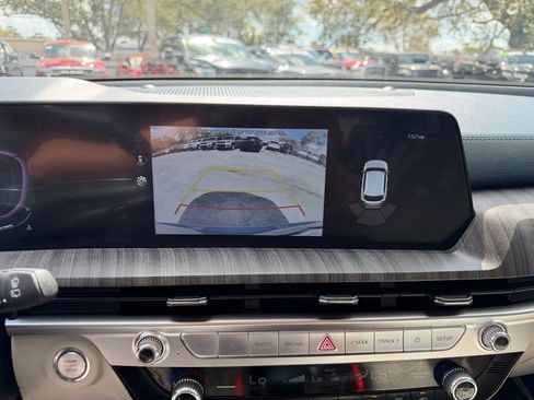 Used 2024 Kia Telluride EX image 20