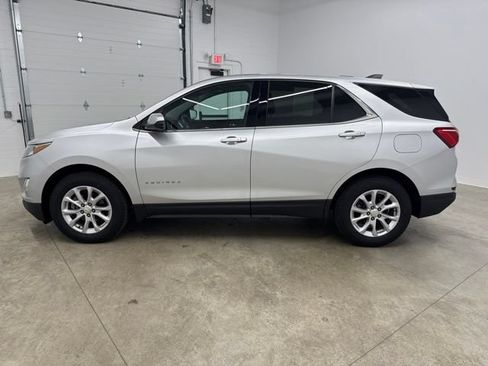 Used 2018 Chevrolet Equinox LT FWD image 8