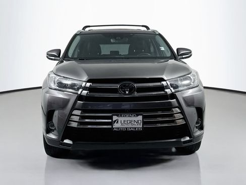 Used 2019 Toyota Highlander Limited Platinum AWD/4WD image 2