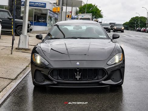Used 2018 Maserati GranTurismo Sport RWD image 3