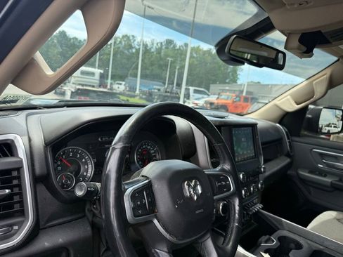 Used 2019 RAM 1500 Big Horn AWD/4WD image 18