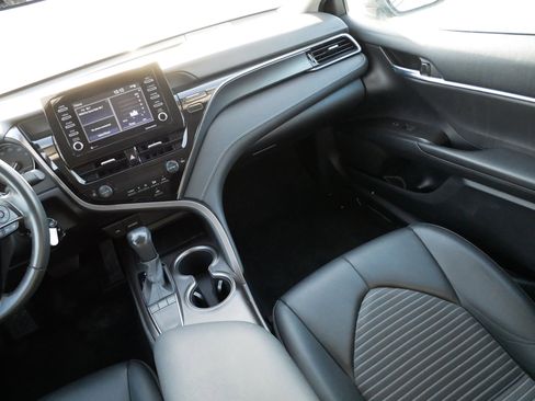 Certified 2023 Toyota Camry SE image 11