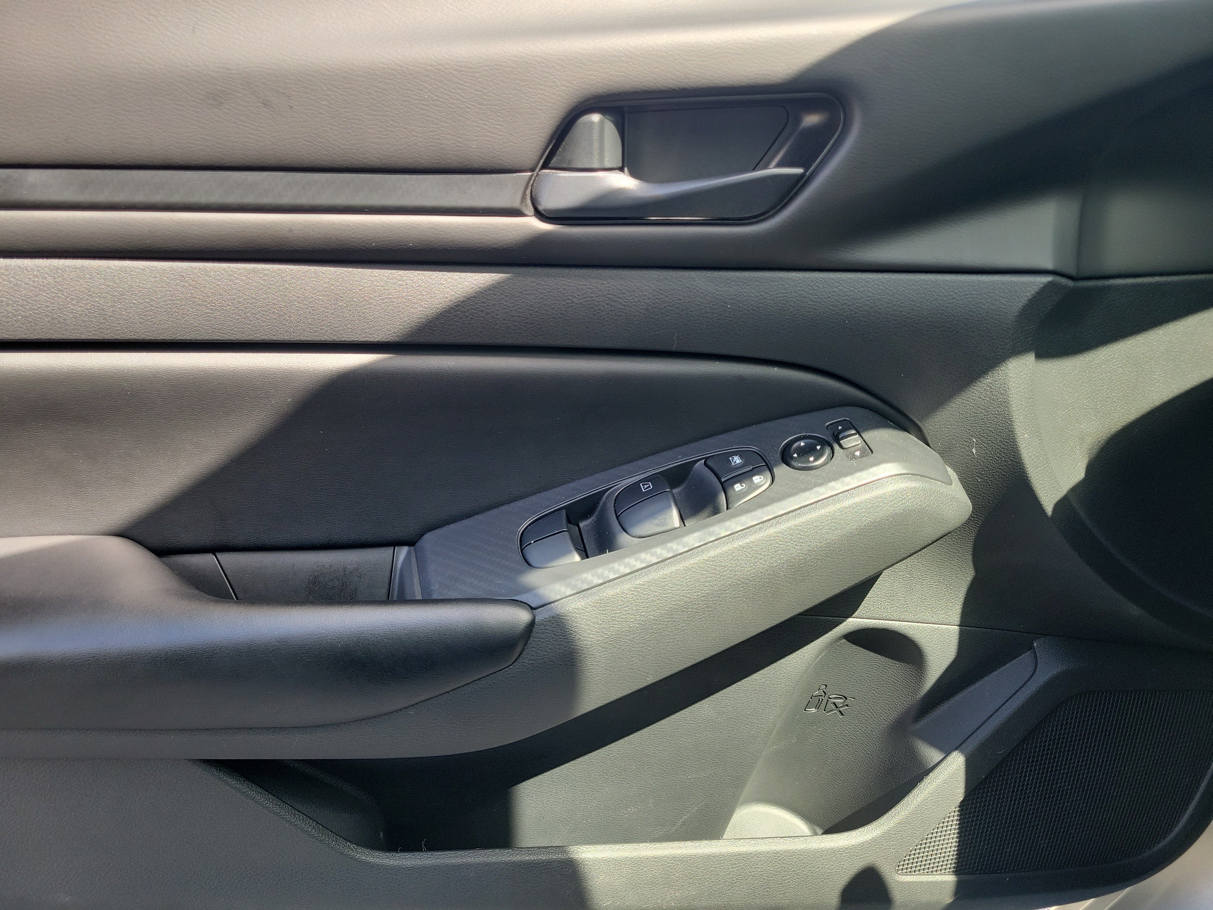 Used 2024 Nissan Altima 2.5 S FWD image 26