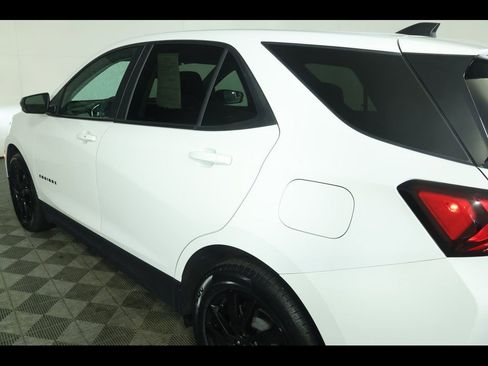 Used 2023 Chevrolet Equinox LS w/ LS Convenience Package image 16