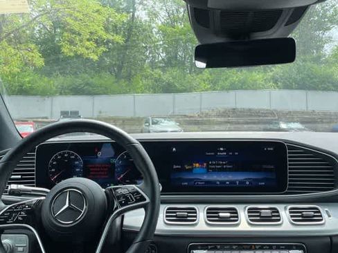 Certified 2025 Mercedes-Benz GLE 450 4MATIC Coupe image 6