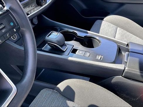 Certified 2023 Nissan Rogue SV image 18