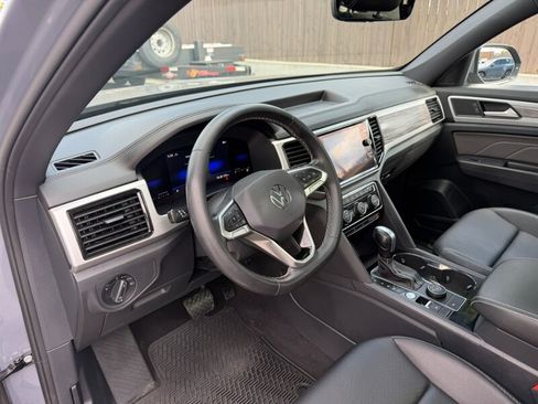 Used 2022 Volkswagen Atlas Cross Sport SE AWD/4WD image 23