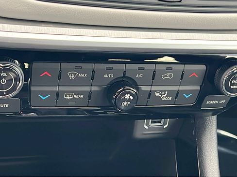 New 2026 Jeep Compass Limited image 14