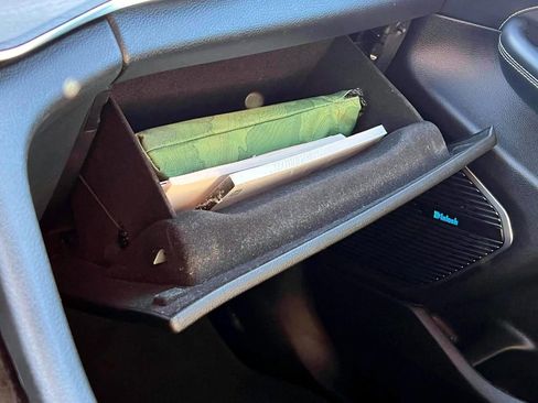 Used 2022 Jeep Grand Cherokee Overland w/ Luxury Tech Group IV image 29