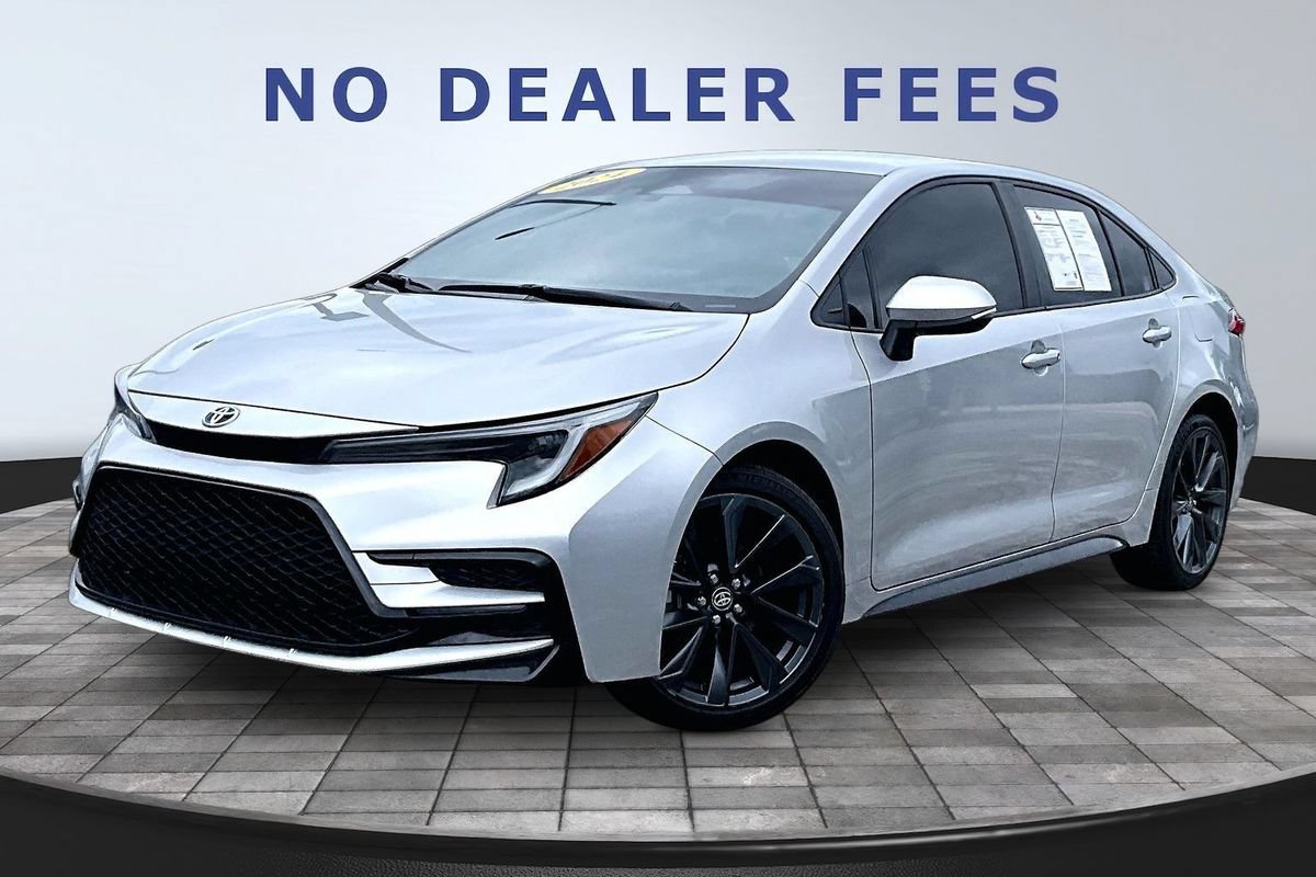 Used 2024 Toyota Corolla SE FWD image 1