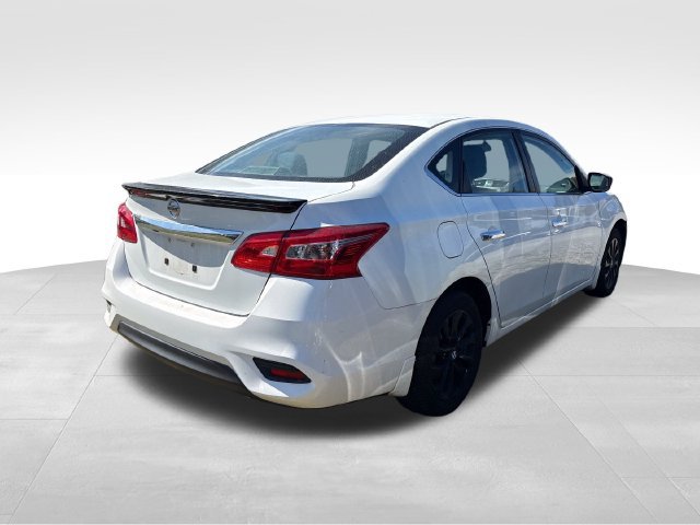 Used 2018 Nissan Sentra S w/ S Midnight Style Package FWD image 3