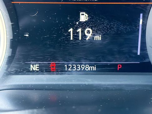 Used 2020 Chevrolet Silverado 2500 High Country w/ Z71 Off-Road Package image 39