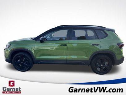 New 2025 Volkswagen Taos SE