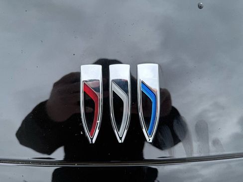 Used 2025 Buick Envision Avenir image 19