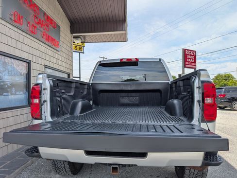 Used 2017 Chevrolet Silverado 1500 LT w/ All Star Edition AWD/4WD image 24