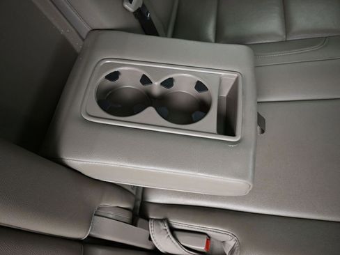 Used 2019 GMC Yukon SLT image 35