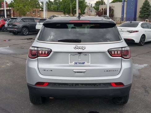 Used 2025 Jeep Compass Limited AWD/4WD image 5