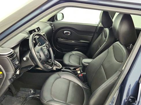 Used 2016 Kia Soul ! w/ Premium Package image 21