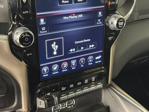 Used 2020 RAM 3500 Laramie AWD/4WD image 20