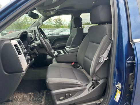 Used 2017 GMC Sierra 1500 SLE w/ SLE Value Package AWD/4WD image 10