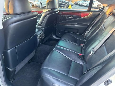 Used 2008 Lexus LS 460 image 27