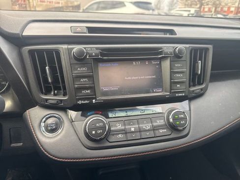 Used 2016 Toyota RAV4 SE image 13