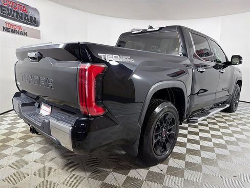 Used 2022 Toyota Tundra Limited image 4