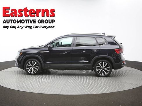 Used 2024 Volkswagen Taos SE FWD image 59
