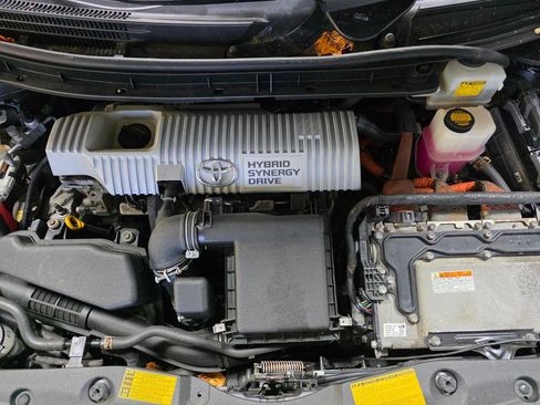 Used 2012 Toyota Prius Four FWD image 34