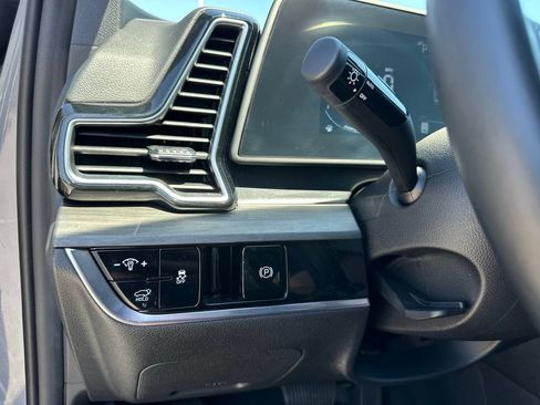 Certified 2025 Kia Sportage X-Line w/ Premium Package AWD/4WD image 32