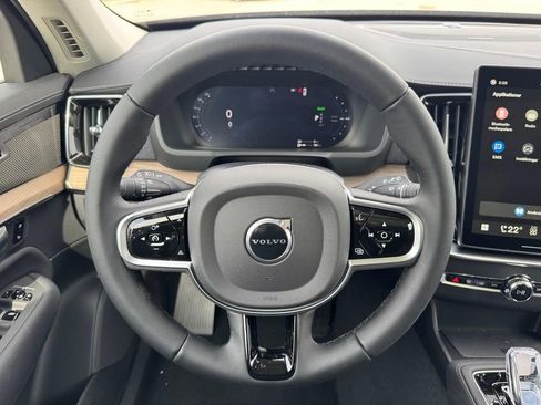 New 2026 Volvo XC90 T8 Plus w/ Protection Package Premier image 10