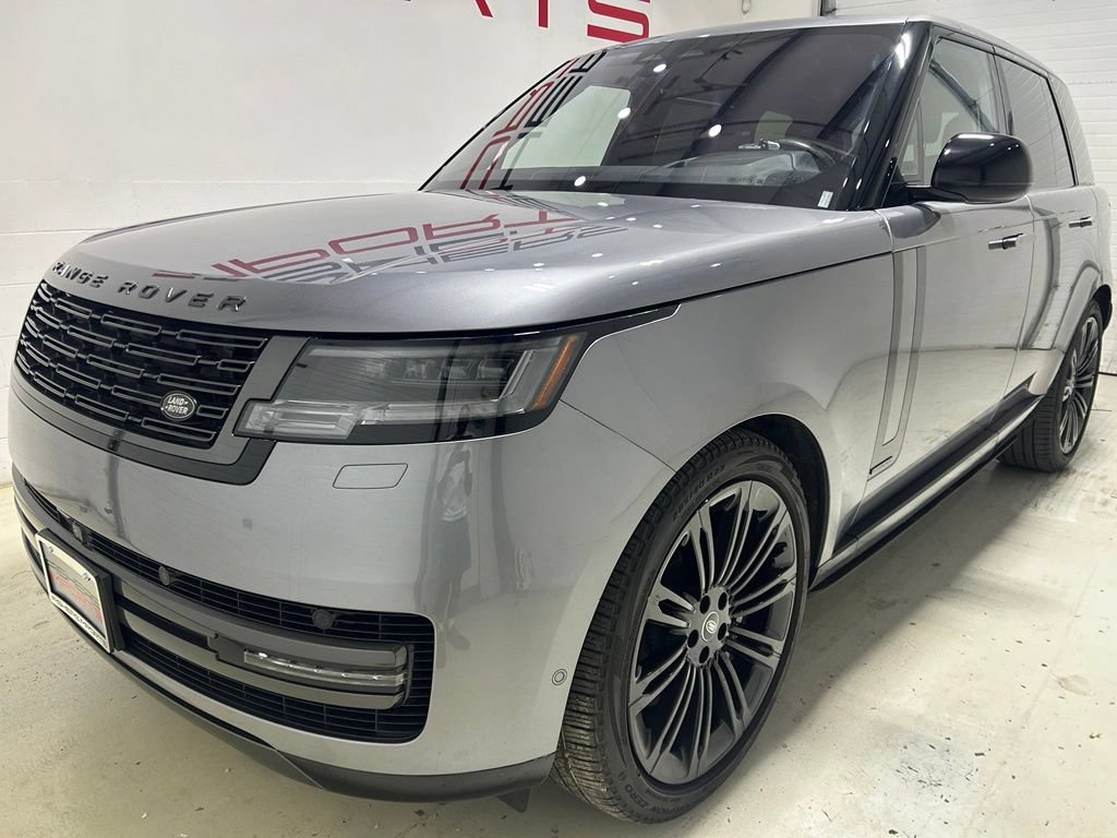 Used 2023 Land Rover Range Rover Autobiography AWD/4WD image 2