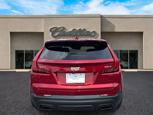 Used 2019 Cadillac XT4 Luxury image 4