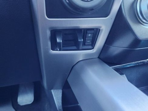 Used 2018 Ford F150 Platinum w/ Technology Package AWD/4WD image 29
