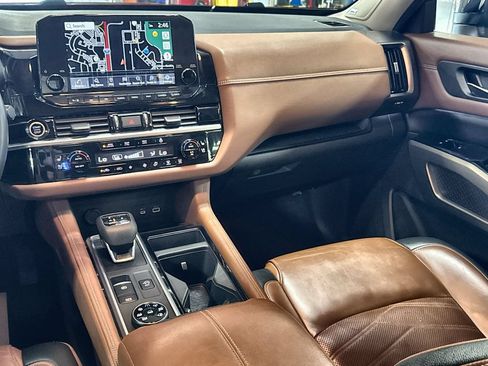 Used 2023 Nissan Pathfinder Platinum w/ Lighting Package (N92) AWD/4WD image 28