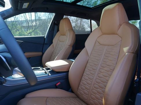 Used 2025 Audi RS Q8 performance image 17