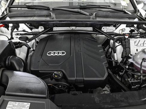 Used 2023 Audi Q5 2.0T Premium Plus w/ Premium Plus Package AWD/4WD image 24