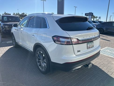 Used 2022 Lincoln Nautilus Reserve image 2