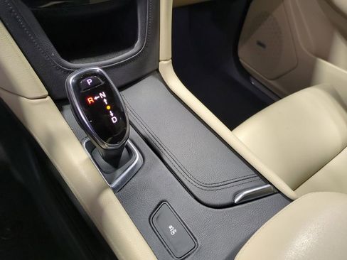 Used 2017 Cadillac XT5 FWD image 35