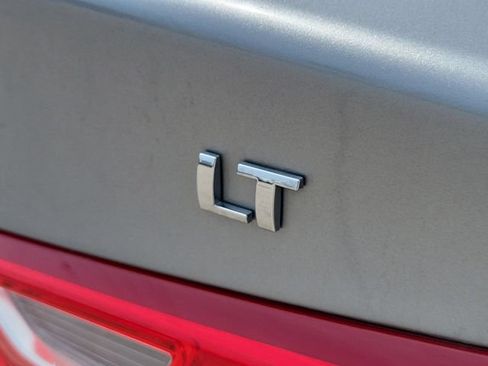 Used 2025 Chevrolet Malibu LT FWD image 8