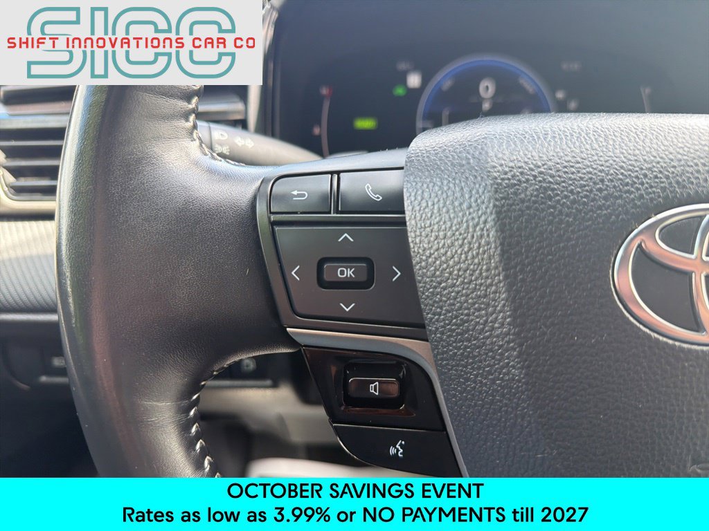 Used 2025 Toyota Camry SE FWD image 11