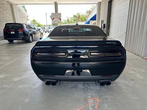 Used 2019 Dodge Challenger SRT Hellcat Redeye RWD image 5