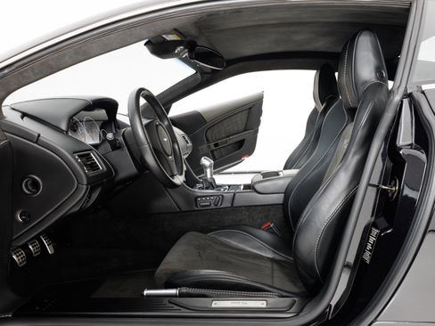 Used 2009 Aston Martin DBS Coupe RWD image 14